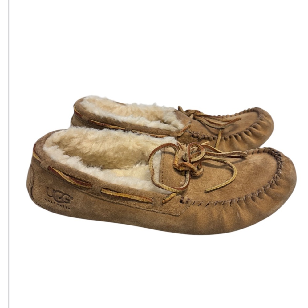 UGG Australia Dakota Moccasin Slippers Waterproof Size 9